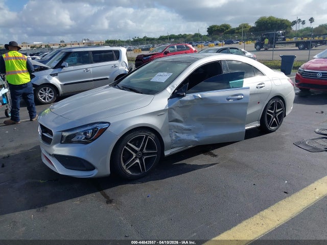 44842557 :رقم المزاد ، WDDSJ4EB5JN689731 vin ، 2018 Mercedes-benz Cla 250 مزاد بيع