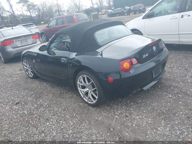 2003 BMW Z4 4USBT334X3LR62867 Photo 2