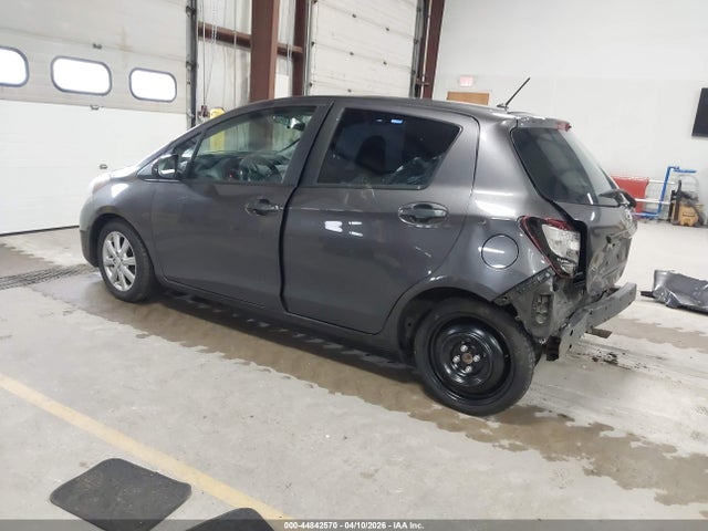 2015 Toyota Yaris Le მანქანა იყიდება აუქციონზე, vin: VNKKTUD37FA023376, აუქციონის ნომერი: 44842570