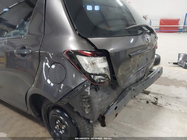 2015 Toyota Yaris Le მანქანა იყიდება აუქციონზე, vin: VNKKTUD37FA023376, აუქციონის ნომერი: 44842570