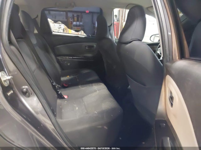 2015 Toyota Yaris Le მანქანა იყიდება აუქციონზე, vin: VNKKTUD37FA023376, აუქციონის ნომერი: 44842570