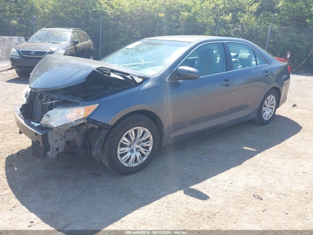 44842574 :رقم المزاد ، 4T1BF1FK6CU500372 vin ، 2012 Toyota Camry L مزاد بيع