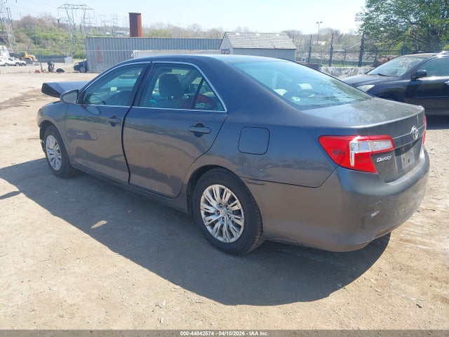 44842574 :رقم المزاد ، 4T1BF1FK6CU500372 vin ، 2012 Toyota Camry L مزاد بيع