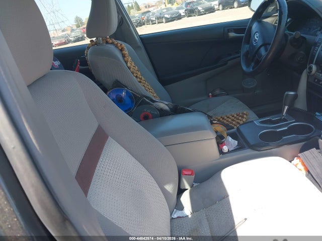 44842574 :رقم المزاد ، 4T1BF1FK6CU500372 vin ، 2012 Toyota Camry L مزاد بيع