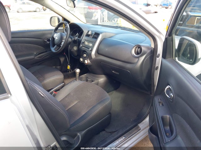 3N1CN7AP4EL823594 Nissan Versa 1.6 Sv