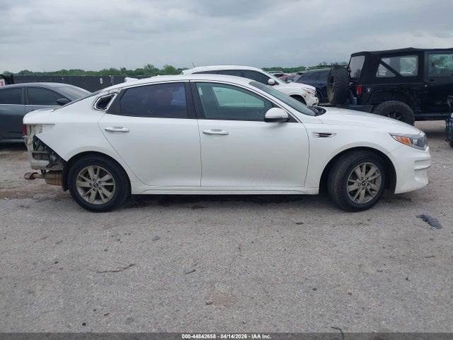 Продаж на аукціоні авто 2017 Kia Optima Lx, vin: KNAGT4L3XH5157341, номер лоту: 44842658