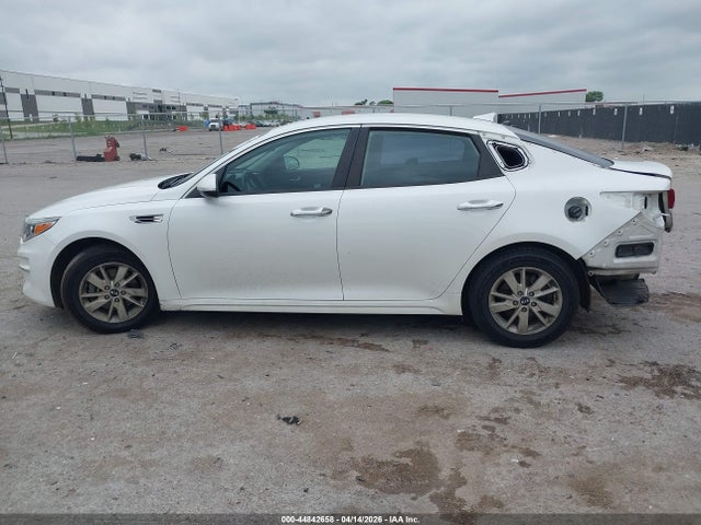 Продаж на аукціоні авто 2017 Kia Optima Lx, vin: KNAGT4L3XH5157341, номер лоту: 44842658