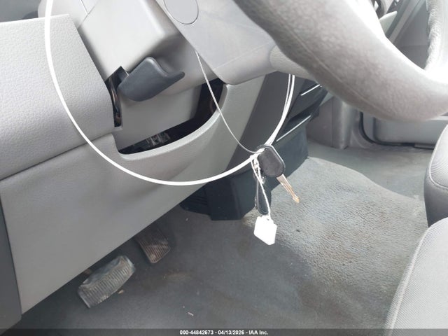 2005 Ford F-150 Stx/xl/xlt მანქანა იყიდება აუქციონზე, vin: 1FTRX12W05FA37208, აუქციონის ნომერი: 44842673