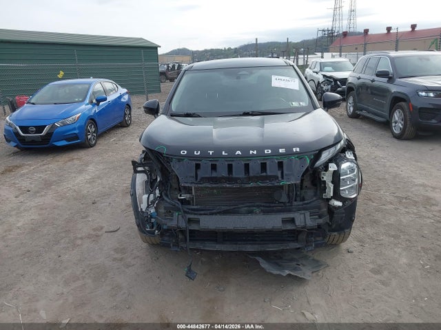 44842677 :رقم المزاد ، JA4J4UA82NZ067197 vin ، 2022 Mitsubishi Outlander Black Edition S-awc/se 2.5 S-awc/se Launch Edition S-awc مزاد بيع