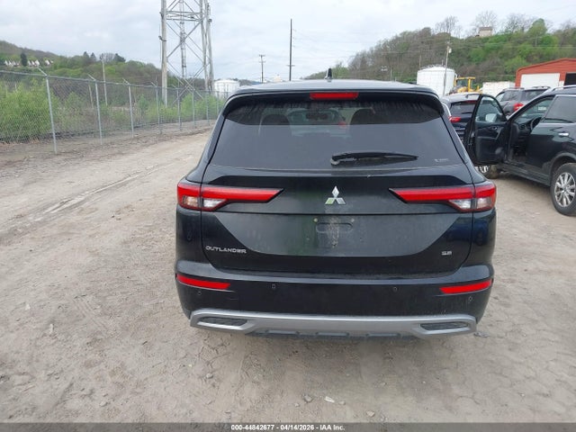44842677 :رقم المزاد ، JA4J4UA82NZ067197 vin ، 2022 Mitsubishi Outlander Black Edition S-awc/se 2.5 S-awc/se Launch Edition S-awc مزاد بيع