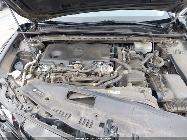 2022 Toyota Camry Xse Hybrid მანქანა იყიდება აუქციონზე, vin: 4T1K31AK5NU577902, აუქციონის ნომერი: 44842680
