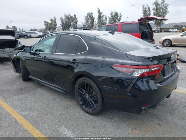 2022 Toyota Camry Xse Hybrid მანქანა იყიდება აუქციონზე, vin: 4T1K31AK5NU577902, აუქციონის ნომერი: 44842680