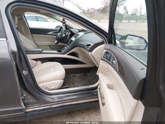 44842692 :رقم المزاد ، 3LN6L5LUXKR627509 vin ، 2019 Lincoln Mkz Hybrid Reserve I مزاد بيع