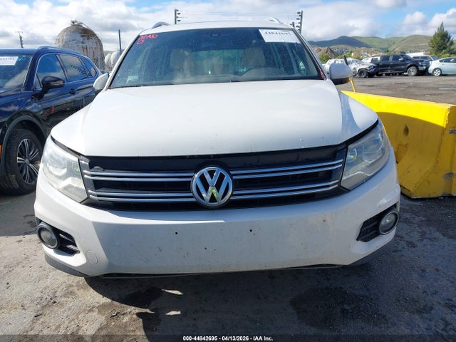 WVGBV3AX7EW547936 Volkswagen Tiguan R-line