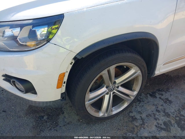 WVGBV3AX7EW547936 Volkswagen Tiguan R-line