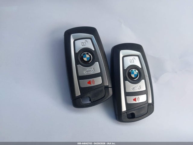 44842703 :رقم المزاد ، WBA8E9C59GK644012 vin ، 2016 Bmw 328i مزاد بيع