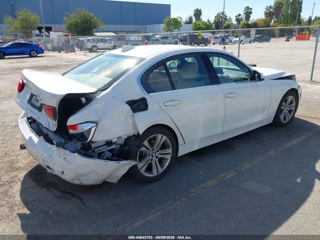 44842703 :رقم المزاد ، WBA8E9C59GK644012 vin ، 2016 Bmw 328i مزاد بيع