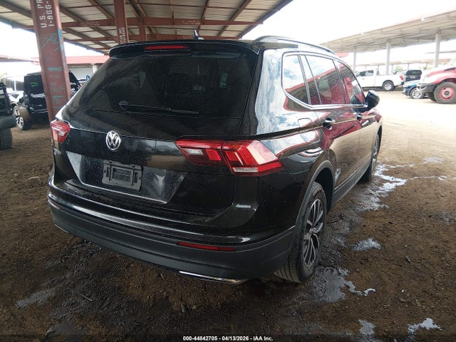 3VV3B7AX7KM192367 Volkswagen Tiguan 2.0t Se/2.0t Sel/2.0t Sel R-line/2.0t Sel R-line Black