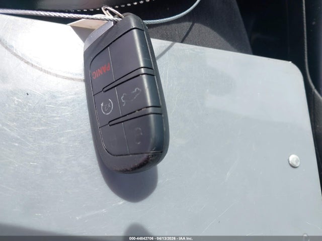 2015 Chrysler 200 C მანქანა იყიდება აუქციონზე, vin: 1C3CCCCG0FN522528, აუქციონის ნომერი: 44842706
