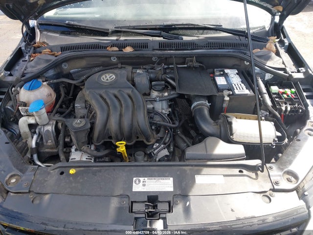3VW1K7AJ0EM387522 Volkswagen Jetta 2.0l S