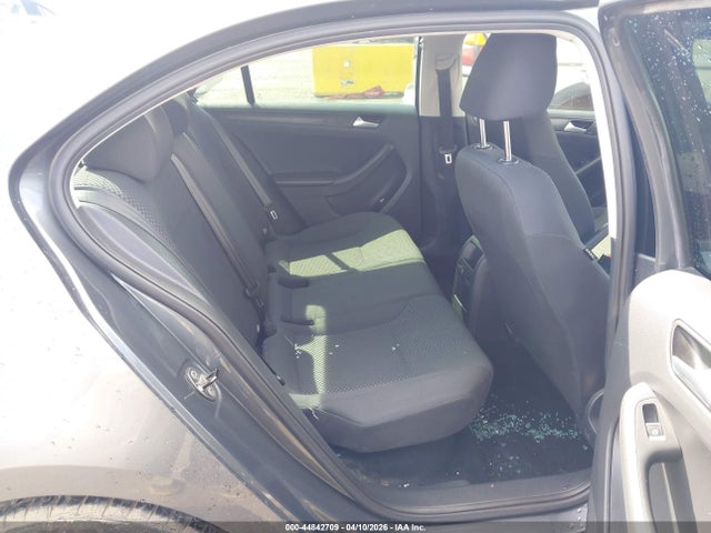 3VW1K7AJ0EM387522 Volkswagen Jetta 2.0l S