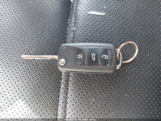 44842716 :رقم المزاد ، 3VWDP7AJ9DM219567 vin ، 2013 Volkswagen Jetta 2.5l Se مزاد بيع