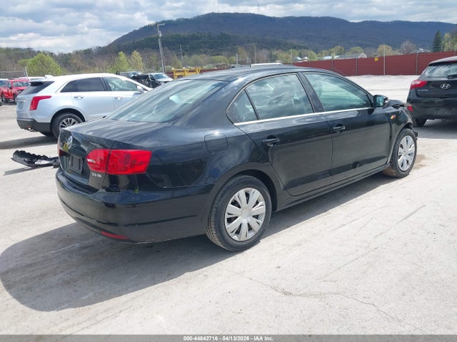 44842716 :رقم المزاد ، 3VWDP7AJ9DM219567 vin ، 2013 Volkswagen Jetta 2.5l Se مزاد بيع