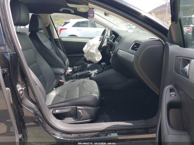 44842716 :رقم المزاد ، 3VWDP7AJ9DM219567 vin ، 2013 Volkswagen Jetta 2.5l Se مزاد بيع