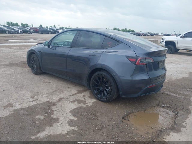 7SAYGAEE6NF381812 Tesla Model Y Long Range Dual Motor All-wheel Drive