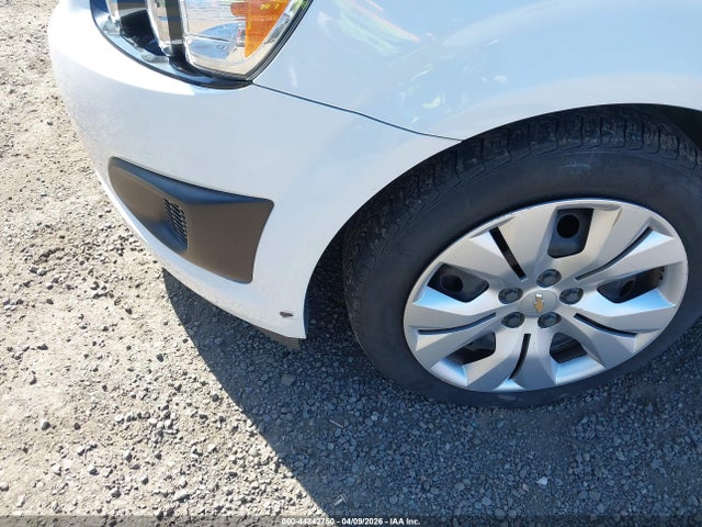 1G1JA6SG3F4214313 Chevrolet Sonic Ls Auto