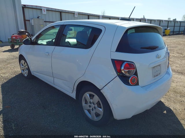 1G1JA6SG3F4214313 Chevrolet Sonic Ls Auto