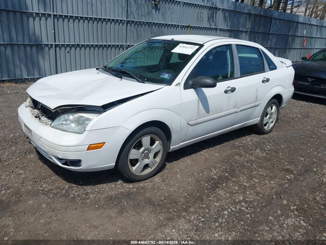 2007 FORD FOCUS 1FAHP34N27W306880 Photo 1