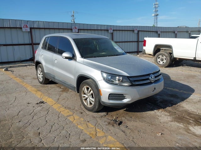 Продажа на аукционе авто 2012 Volkswagen Tiguan S, vin: WVGBV7AXXCW566999, номер лота: 44842766