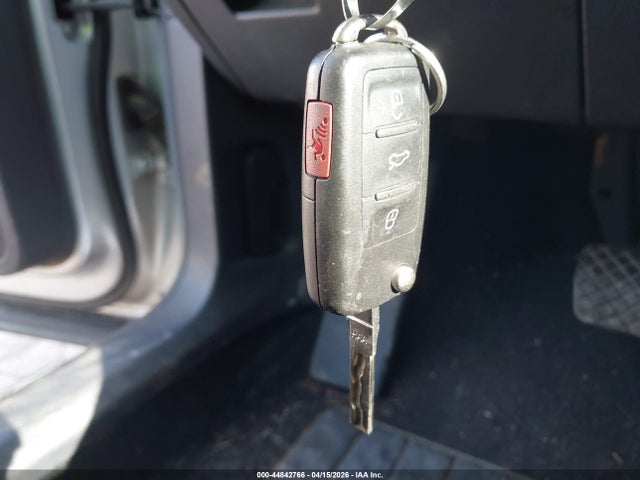 Продажа на аукционе авто 2012 Volkswagen Tiguan S, vin: WVGBV7AXXCW566999, номер лота: 44842766