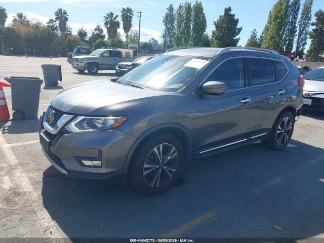 JN8AT2MT9JW460191 Nissan Rogue Sl