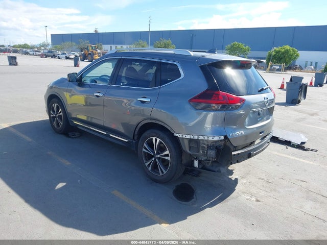 JN8AT2MT9JW460191 Nissan Rogue Sl