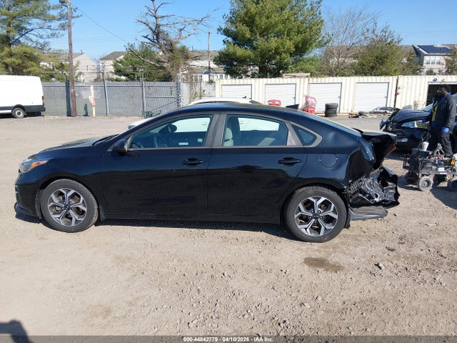 Aukcja sprzedaży 2019 Kia Forte Lxs, vin: 3KPF24AD9KE075402, numer aukcji: 44842779