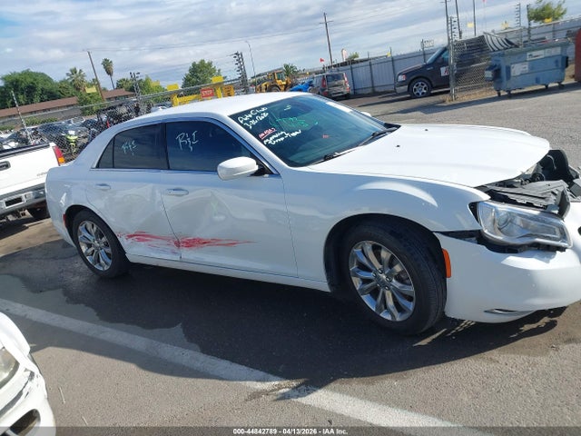 Aukcja sprzedaży 2018 Chrysler 300 Touring Awd, vin: 2C3CCARG4JH231642, numer aukcji: 44842789