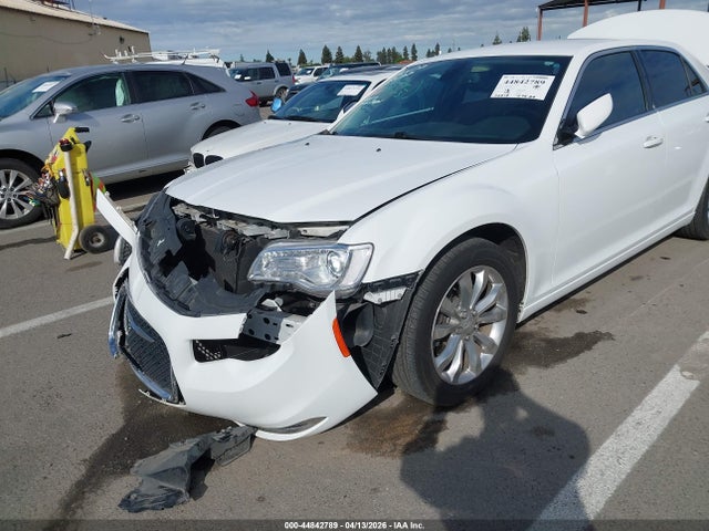 Aukcja sprzedaży 2018 Chrysler 300 Touring Awd, vin: 2C3CCARG4JH231642, numer aukcji: 44842789