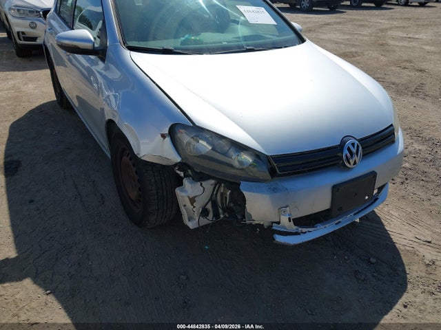 44842835 :رقم المزاد ، WVWDB7AJ0DW116927 vin ، 2013 Volkswagen Golf 2.5l 4-door مزاد بيع