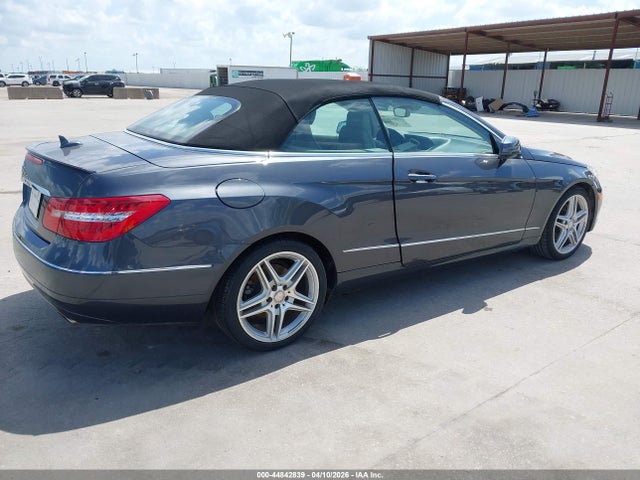 2011 Mercedes-benz E 350 მანქანა იყიდება აუქციონზე, vin: WDDKK5GFXBF095764, აუქციონის ნომერი: 44842839