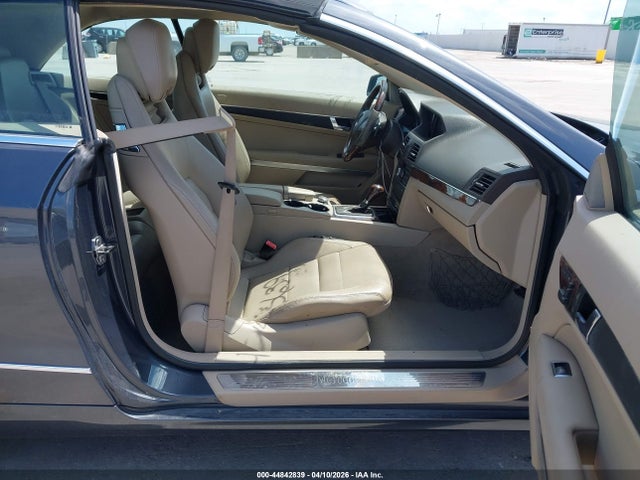 2011 Mercedes-benz E 350 მანქანა იყიდება აუქციონზე, vin: WDDKK5GFXBF095764, აუქციონის ნომერი: 44842839