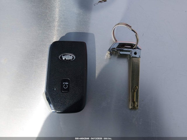 5XXG14J22MG005742 KIA K5 LXS