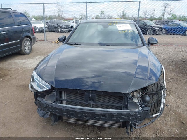 2024 Audi A4 Premium Plus 45 Tfsi S Line Quattro S Tronic მანქანა იყიდება აუქციონზე, vin: WAUEAAF44RN013172, აუქციონის ნომერი: 44842856