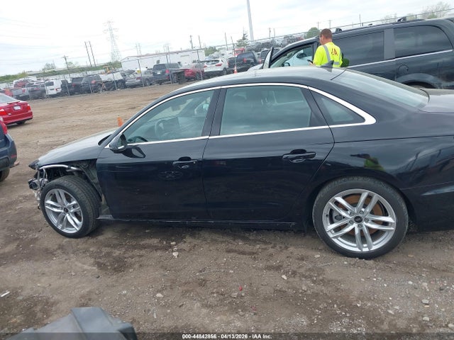 2024 Audi A4 Premium Plus 45 Tfsi S Line Quattro S Tronic მანქანა იყიდება აუქციონზე, vin: WAUEAAF44RN013172, აუქციონის ნომერი: 44842856