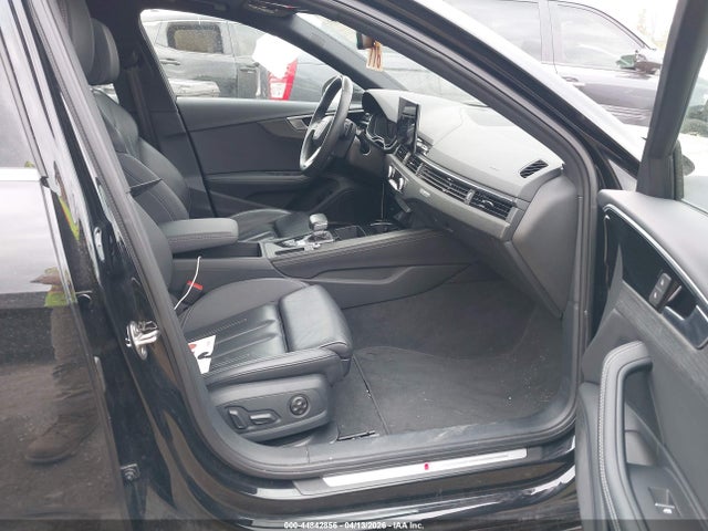 2024 Audi A4 Premium Plus 45 Tfsi S Line Quattro S Tronic მანქანა იყიდება აუქციონზე, vin: WAUEAAF44RN013172, აუქციონის ნომერი: 44842856