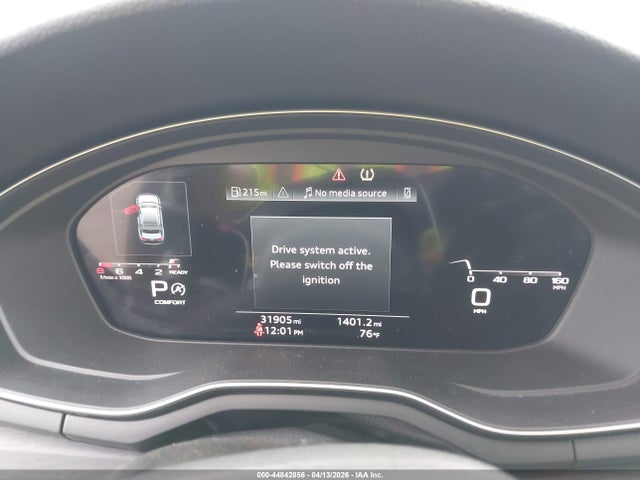 2024 Audi A4 Premium Plus 45 Tfsi S Line Quattro S Tronic მანქანა იყიდება აუქციონზე, vin: WAUEAAF44RN013172, აუქციონის ნომერი: 44842856