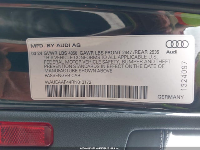 2024 Audi A4 Premium Plus 45 Tfsi S Line Quattro S Tronic მანქანა იყიდება აუქციონზე, vin: WAUEAAF44RN013172, აუქციონის ნომერი: 44842856