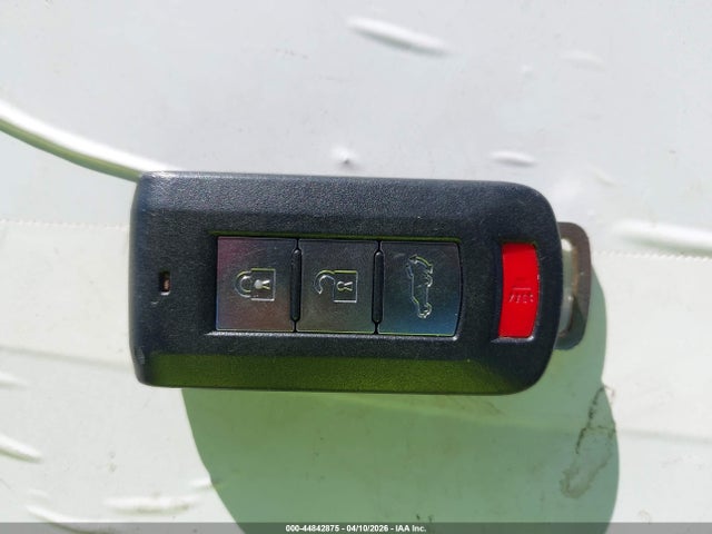 JA4AD3A37GZ000872 Mitsubishi Outlander Sel