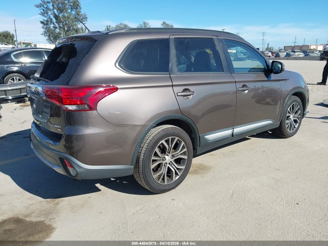 JA4AD3A37GZ000872 Mitsubishi Outlander Sel